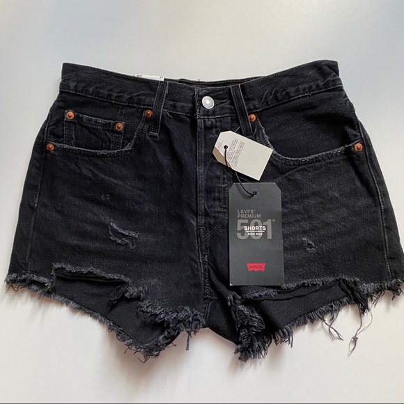 NWT Levi’s High Rise Distressed Shorts Black 27 - Picture 2 of 8